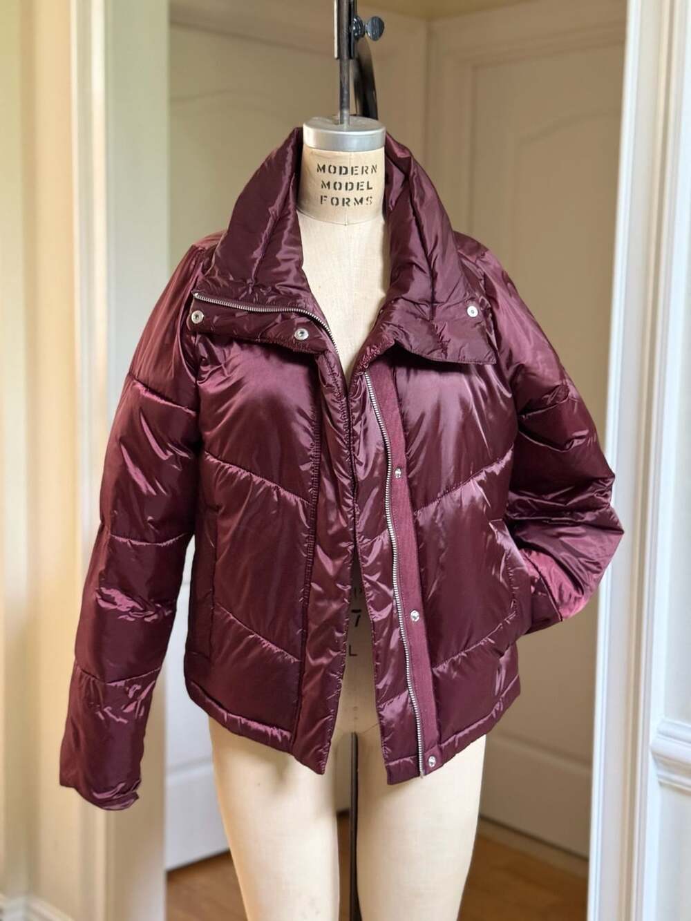 Abercrombie & Fitch The A&F Mini Puffer Size M Burgundy Wine Winter Jacket